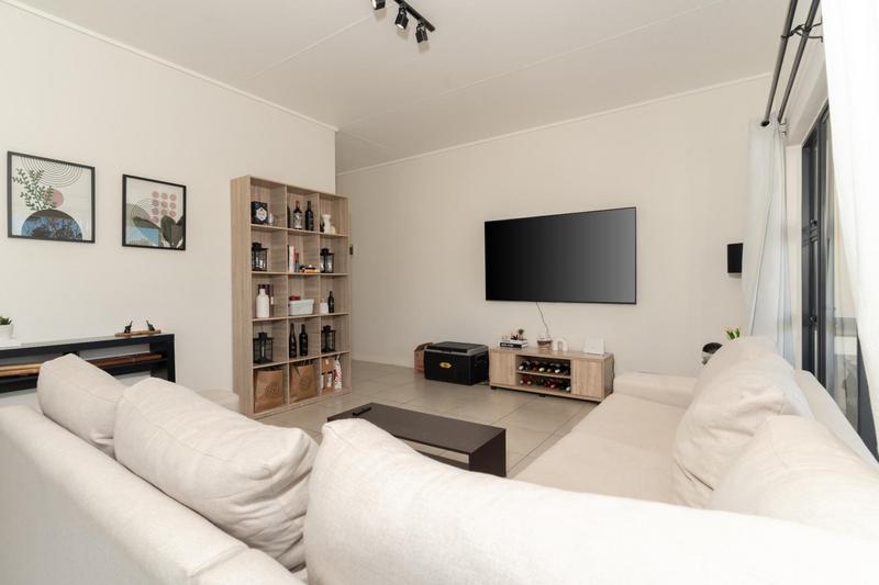 2 Bedroom Property for Sale in The Huntsman Western Cape